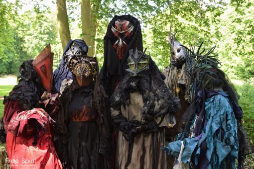 costumes fraise au Loup emajinarium coiffe masques couronnes free spirit