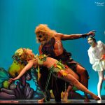 EMAJINARIUM Free Spirit Spectacle vivant costumé et dansant live show combining art performance theatre dance paris theatre de la madeleine